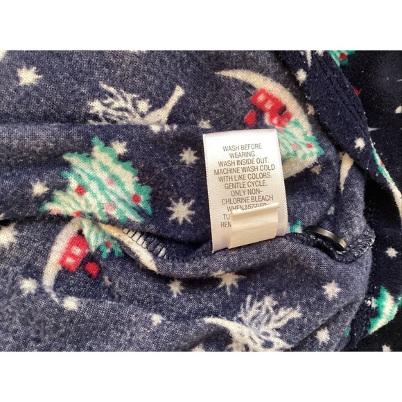 croft barrow womans 2 piece pajamas xl Christmas scenes - Picture 10 of 10